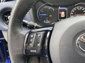 Toyota Yaris thumbnail 5