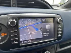 Toyota Yaris thumbnail 8