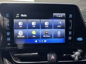 Toyota C-hr thumbnail 28