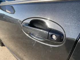 Toyota Yaris thumbnail 18