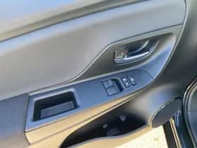 Toyota Yaris thumbnail 20