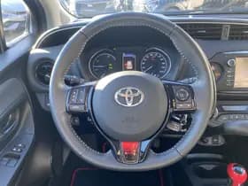 Toyota Yaris thumbnail 26