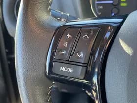 Toyota Yaris thumbnail 28