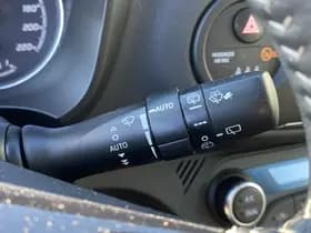 Toyota Yaris thumbnail 32