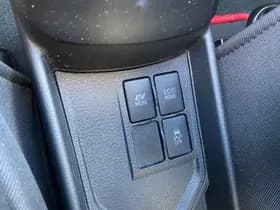 Toyota Yaris thumbnail 41