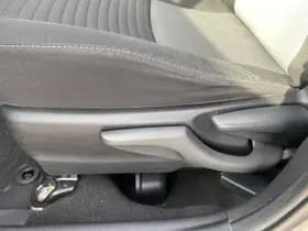 Toyota Yaris thumbnail 20