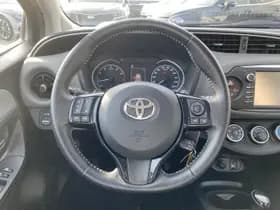 Toyota Yaris thumbnail 25