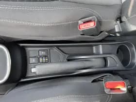 Toyota Yaris thumbnail 33