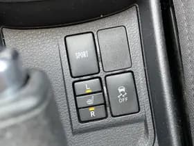 Toyota Yaris thumbnail 34