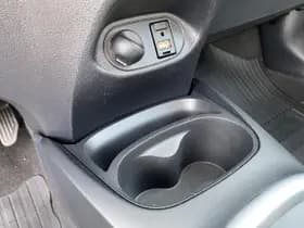 Toyota Yaris thumbnail 37