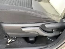 Toyota Yaris thumbnail 71