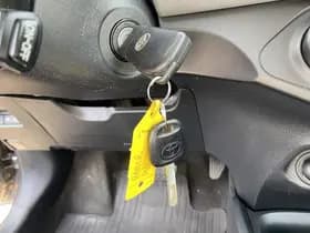 Toyota Yaris thumbnail 83