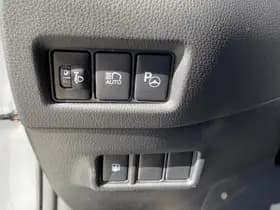 Toyota C-hr thumbnail 8