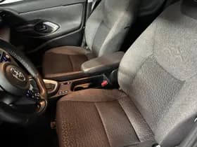 Toyota Yaris-cross thumbnail 3