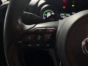 Toyota Yaris-cross thumbnail 4