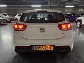 Kia Rio thumbnail 40