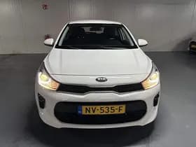 Kia Rio thumbnail 43