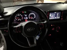 Kia Rio thumbnail 10