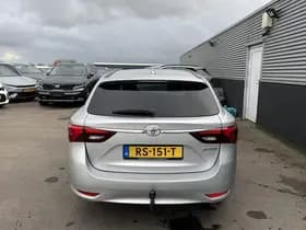 Toyota Avensis thumbnail 61