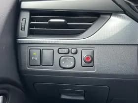 Toyota Avensis thumbnail 81