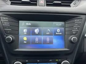 Toyota Avensis thumbnail 89