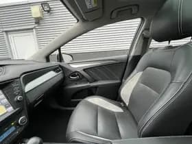 Toyota Avensis thumbnail 98