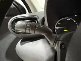 Toyota Yaris thumbnail 18