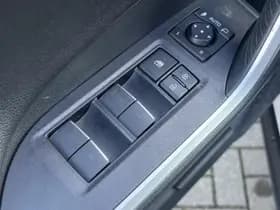 Toyota Rav4 thumbnail 18