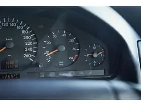 Mercedes-Benz SL-Klasse Cabrio 280 / NL Auto / Volledige Historie thumbnail 40