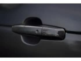 Land Rover Range Rover P400e / Pano / Stoelklima thumbnail 41