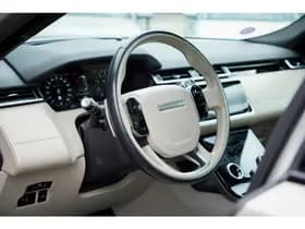 Land Rover Range Rover Velar 2.0 I4 Turbo AWD R-Dynamic HSE thumbnail 6