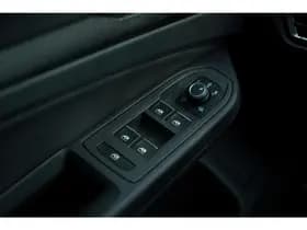 Volkswagen Golf 2.0 TSI R 4Motion thumbnail 14