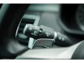 Land Rover Discovery 3.0 D250 R-Dynamic SE thumbnail 37