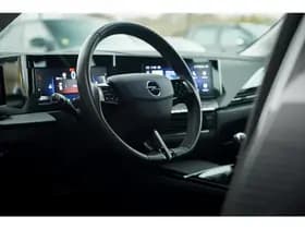 Opel Astra Sports Tourer 1.2 Turbo thumbnail 6