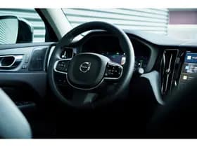 Volvo XC60 2.0 T6 Plug-in hybrid AWD Plus Dark thumbnail 42