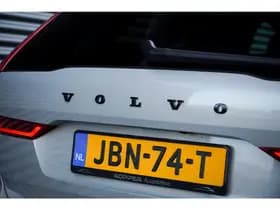 Volvo XC60 2.0 T6 Plug-in hybrid AWD Plus Dark thumbnail 47