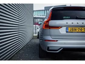 Volvo XC60 2.0 T6 Plug-in hybrid AWD Plus Dark thumbnail 48