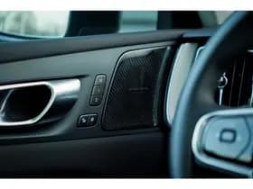 Volvo XC60 2.0 T6 Plug-in hybrid AWD Plus Dark thumbnail 55