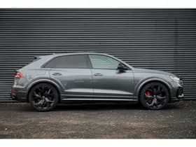 Audi Q8 4.0 TFSI RS Q8 quattro thumbnail 13