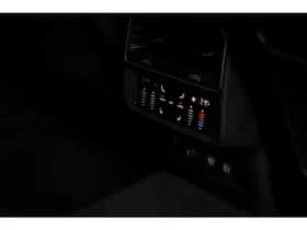 Audi Q8 4.0 TFSI RS Q8 quattro thumbnail 19