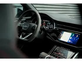 Audi Q8 4.0 TFSI RS Q8 quattro thumbnail 37