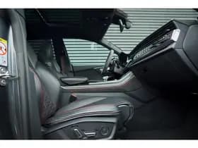 Audi Q8 4.0 TFSI RS Q8 quattro thumbnail 38