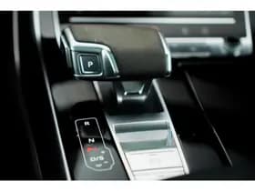 Audi Q8 4.0 TFSI RS Q8 quattro thumbnail 60