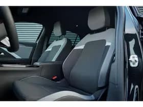 Opel Astra 1.2 GS Line thumbnail 2