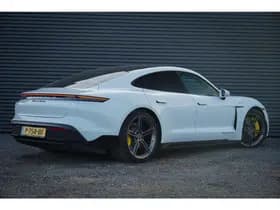 Porsche Taycan Turbo 93 kWh thumbnail 4