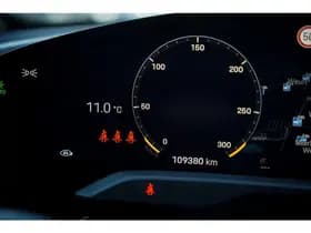 Porsche Taycan Turbo 93 kWh thumbnail 45