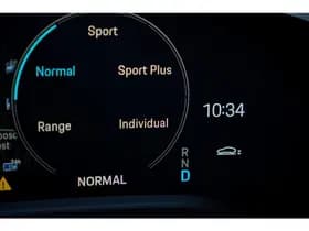 Porsche Taycan Turbo 93 kWh thumbnail 47