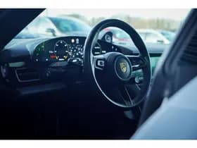 Porsche Taycan Turbo 93 kWh thumbnail 6