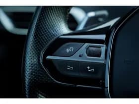 Peugeot 3008 1.6 HYbrid4 300 Première Pack Avantage thumbnail 46