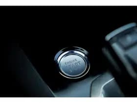 Peugeot 3008 1.6 HYbrid4 300 Première Pack Avantage thumbnail 52